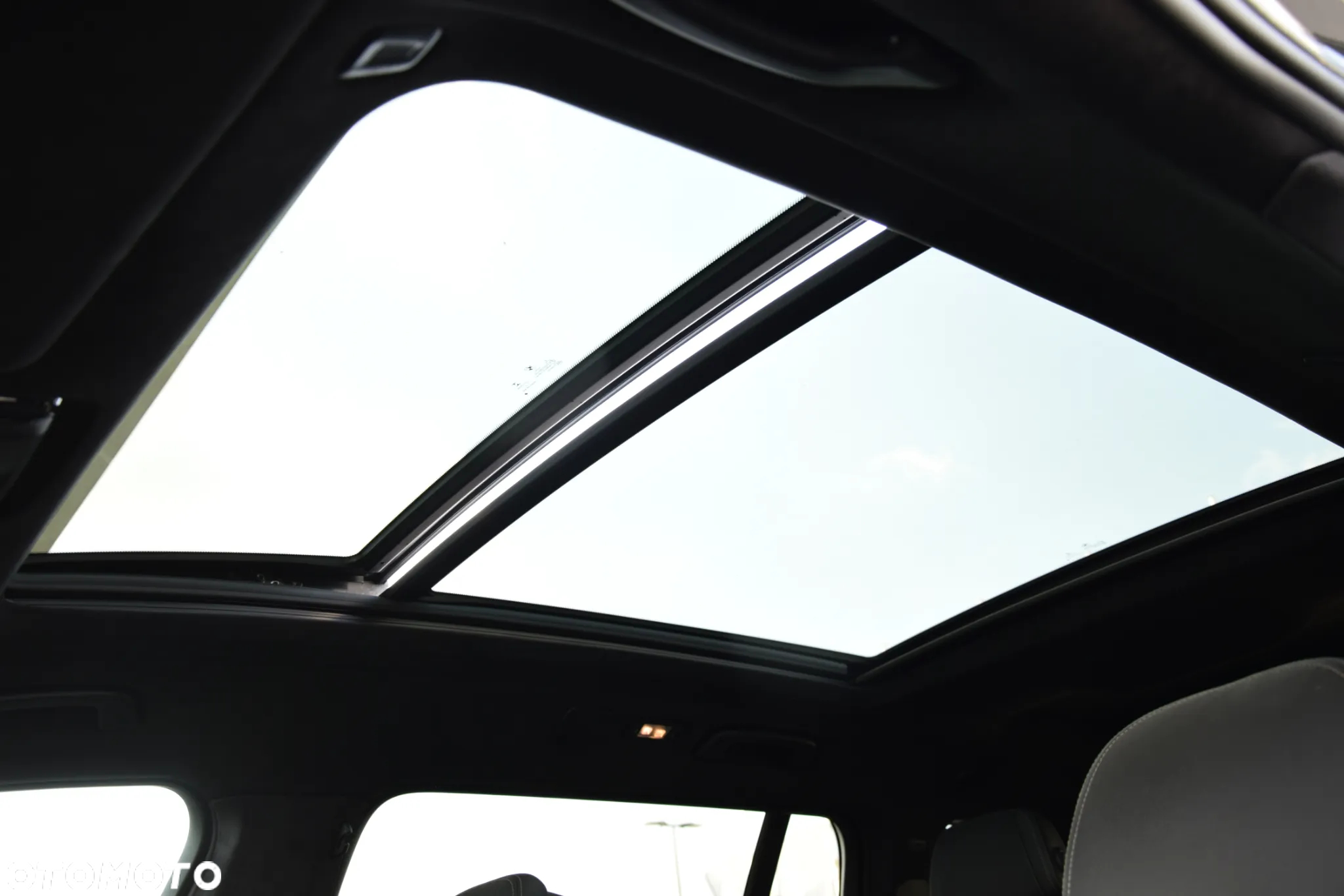 BMW X7 - 28
