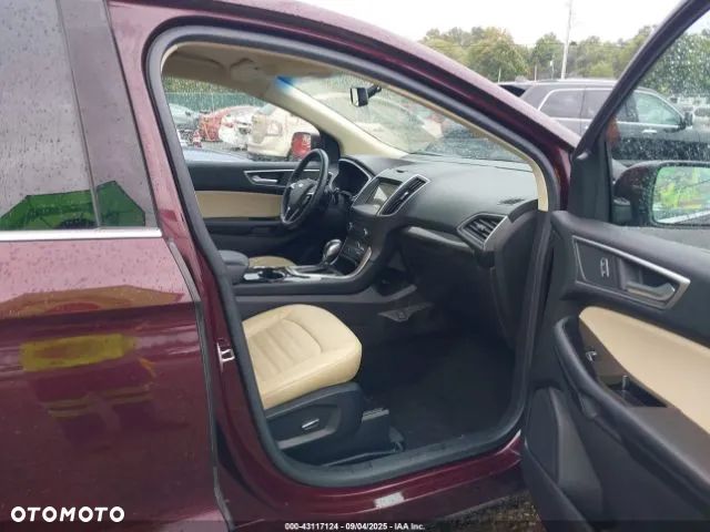 Ford Edge - 5