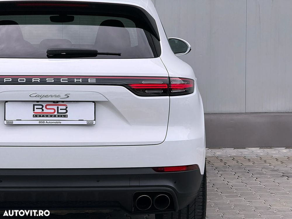 Porsche Cayenne S - 40