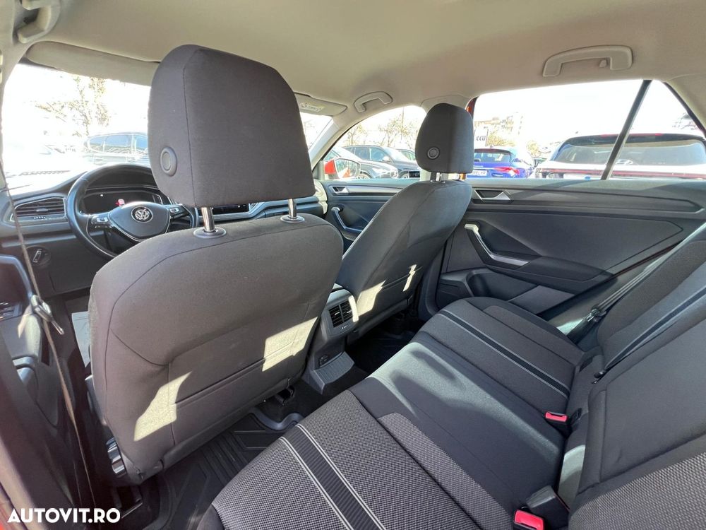 Volkswagen T-Roc 1.5 TSI DSG Design - 9