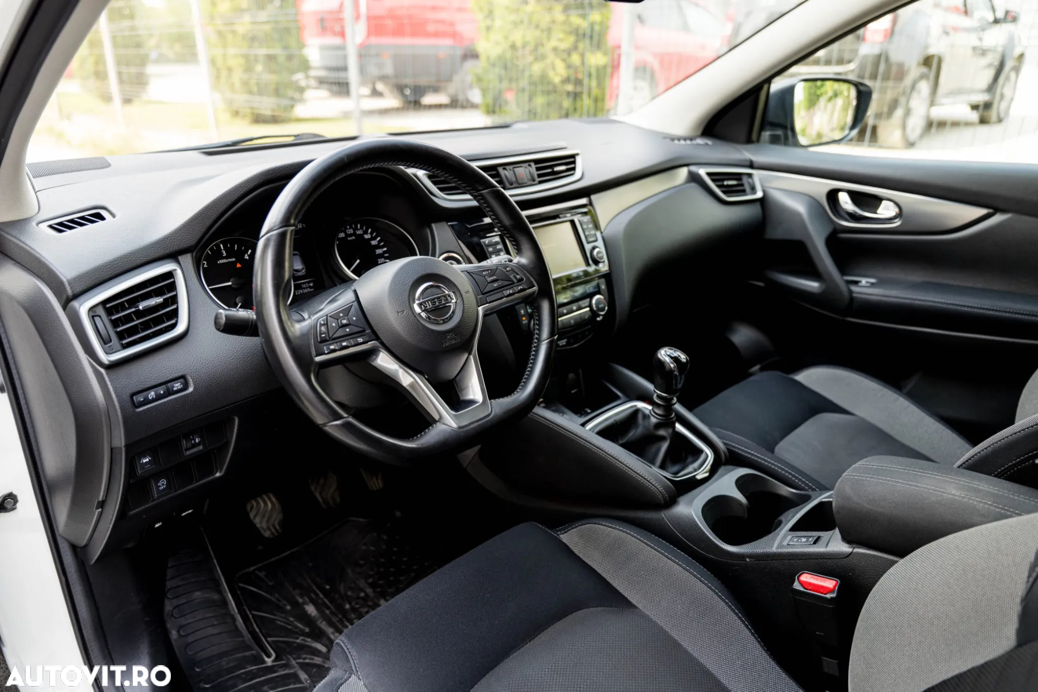 Nissan Qashqai 1.5 DCI Start/Stop Tekna - 5