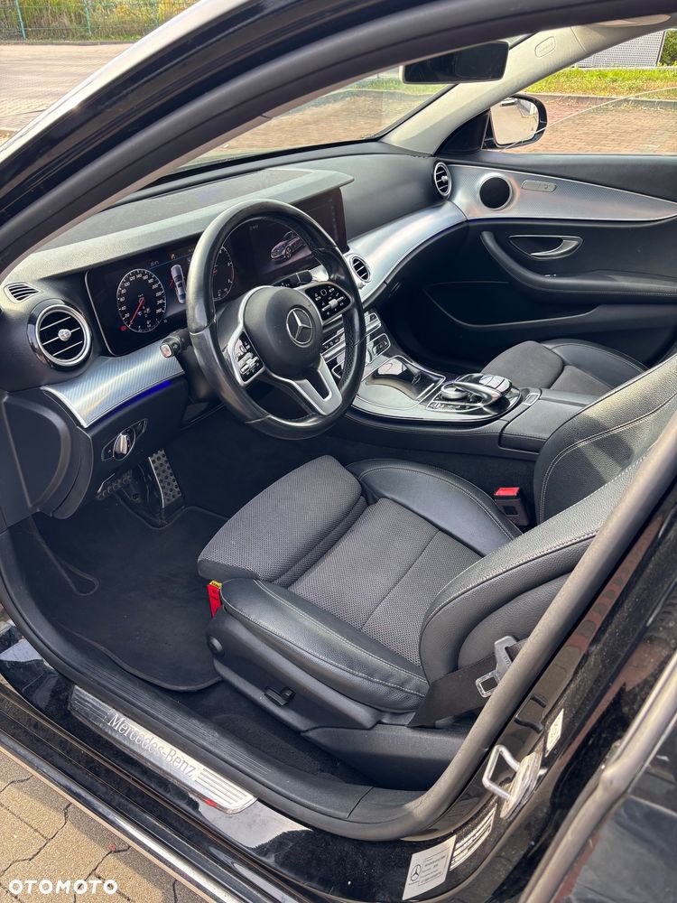 Mercedes-Benz Klasa E 200 d Business Edition 9G-TRONIC - 24