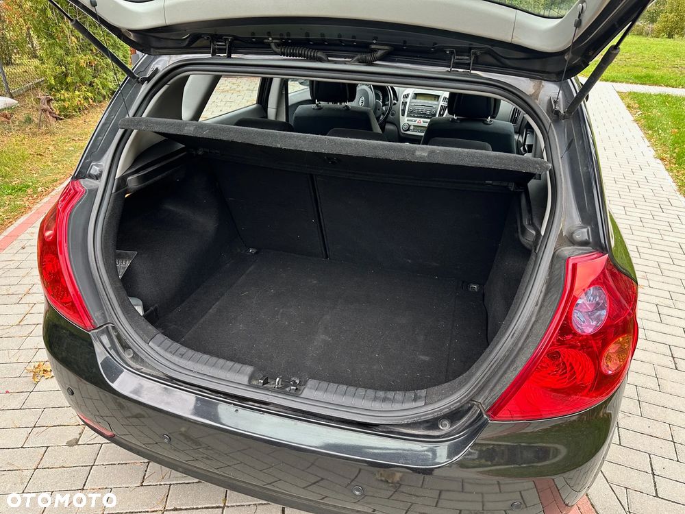 Kia Ceed - 5