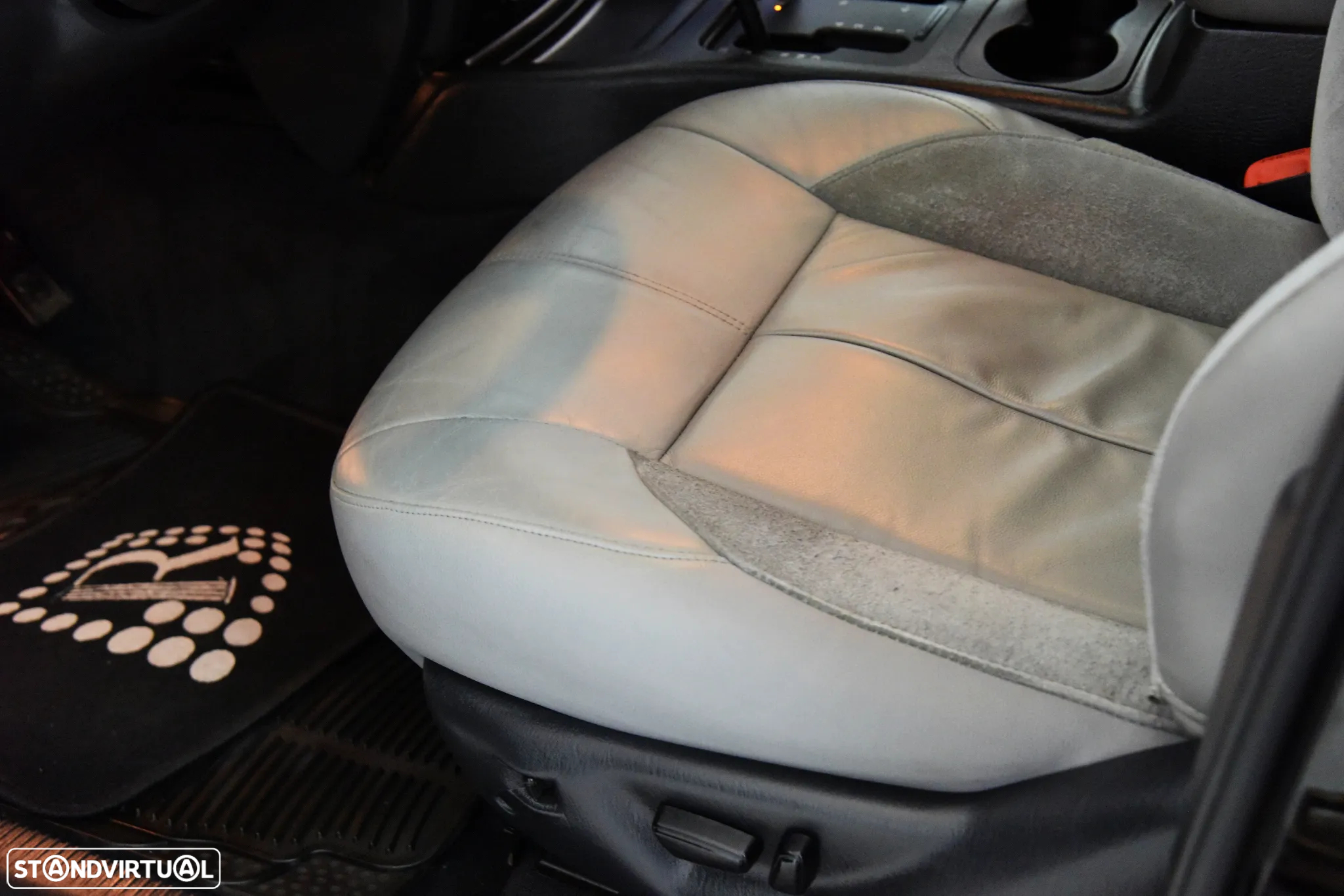 Jeep Grand Cherokee 2.7 CRD Overland - 11