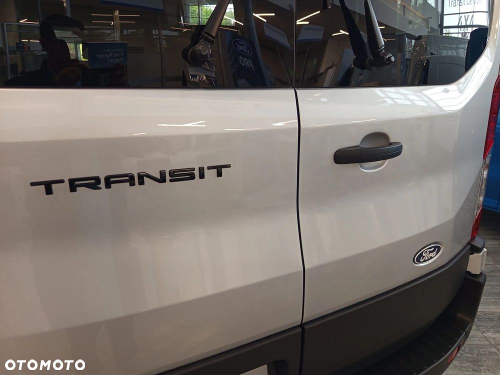 Ford Transit - 11