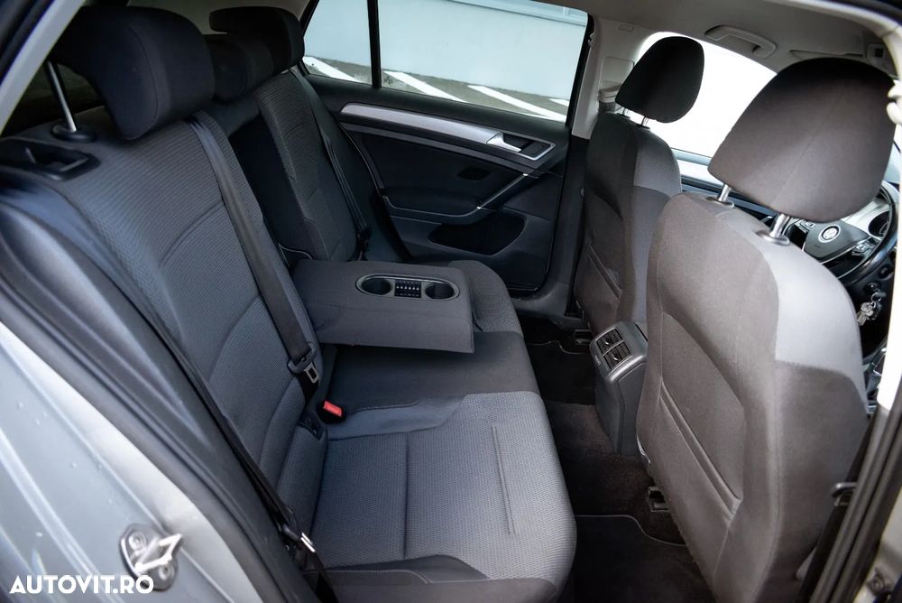 Volkswagen Golf 1.6 TDI BlueMotion Technology DSG Comfortline - 7