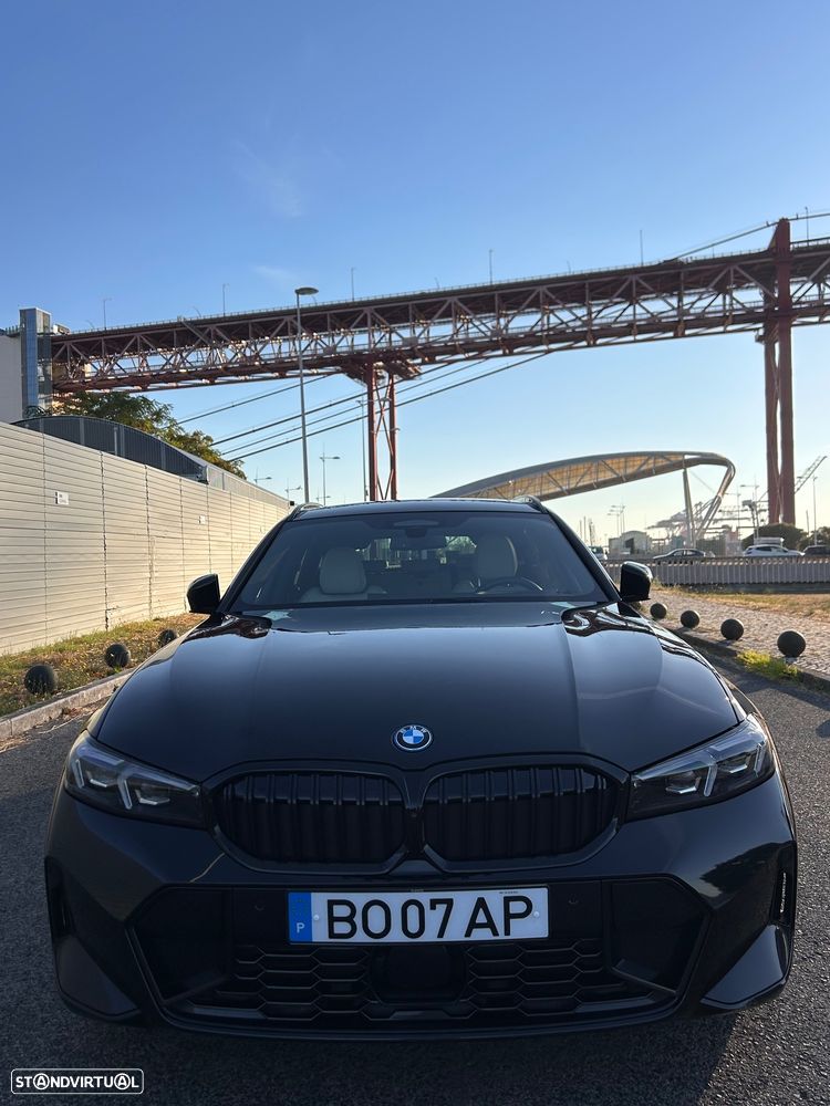 BMW 330 e Touring xDrive Aut. M Sport - 32
