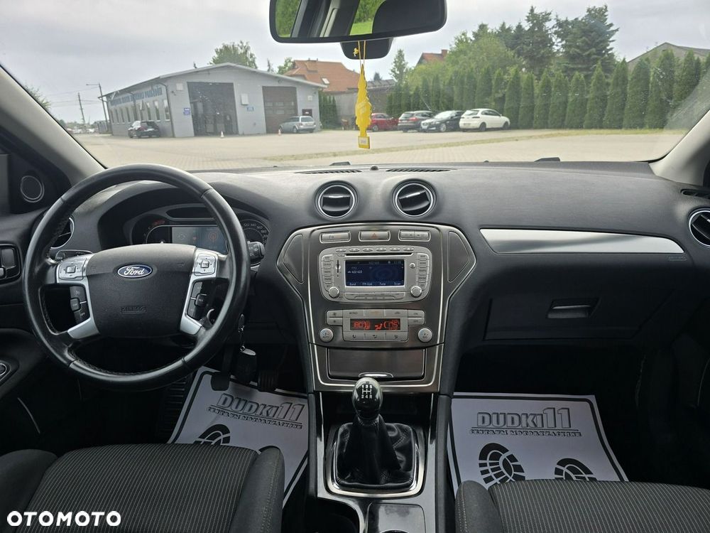 Ford Mondeo - 27