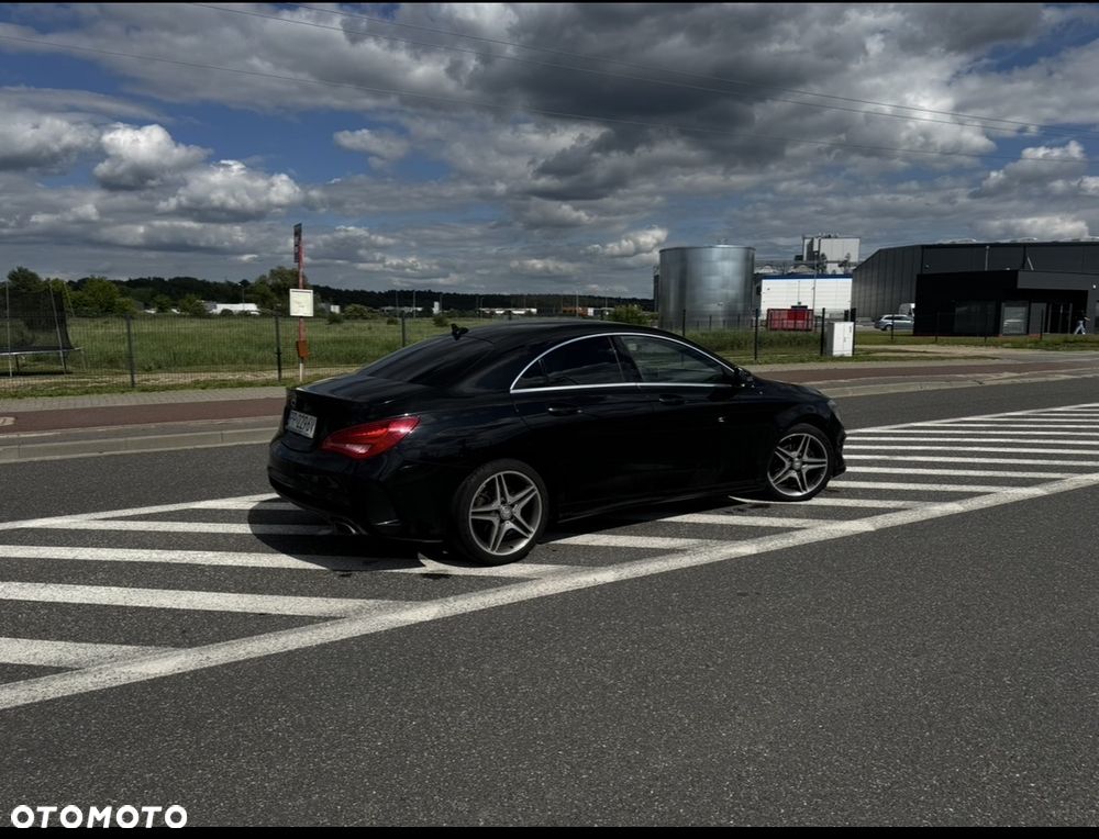 Mercedes-Benz CLA 180 7G-DCT AMG Line - 6