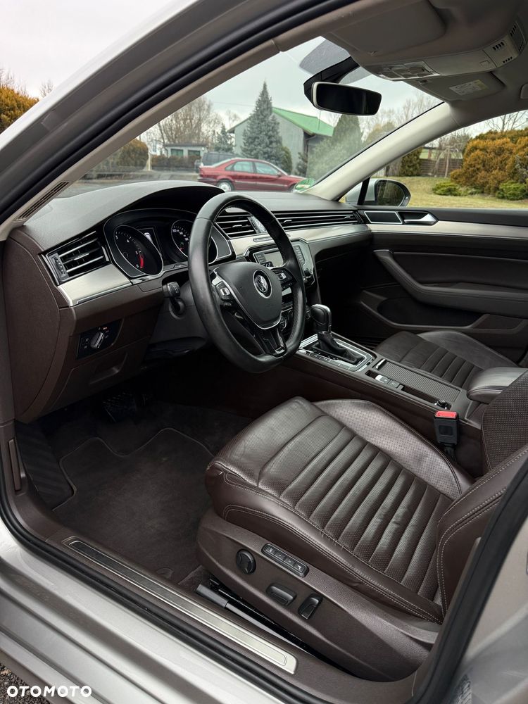 Volkswagen Passat 2.0 TDI SCR DSG Highline - 6
