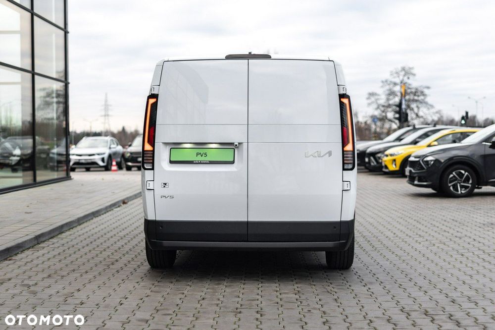 Kia PV5 - 5