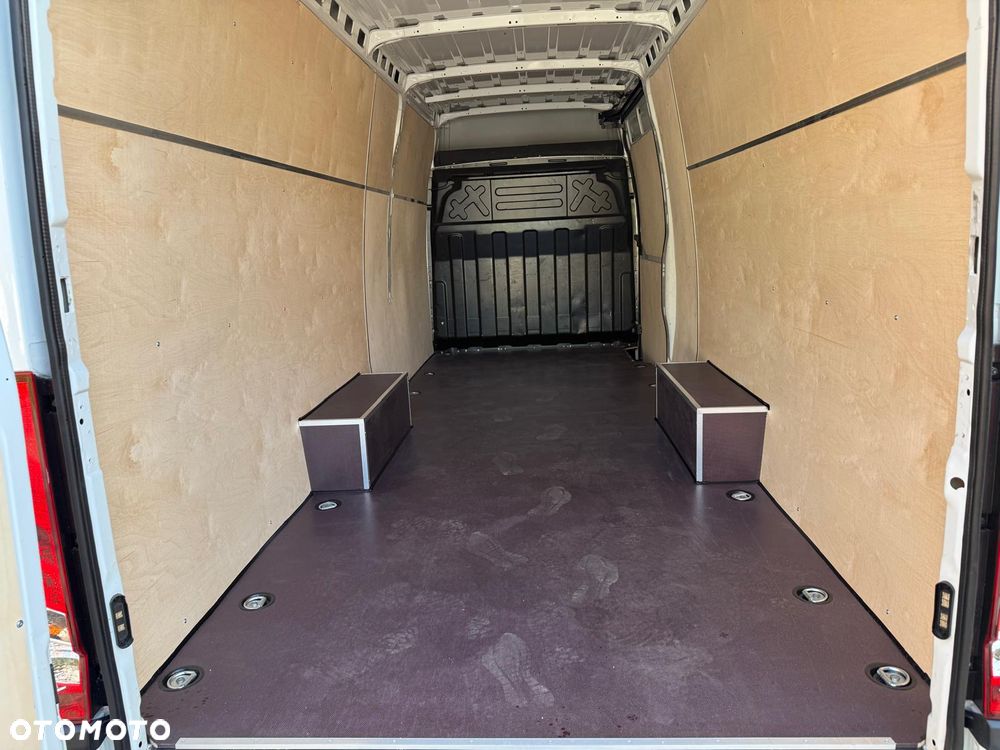 Iveco Daily 35S180, 3.0 180KM, L4H2, HiMatic, Niski przebieg, Bardzo zadbane - 9