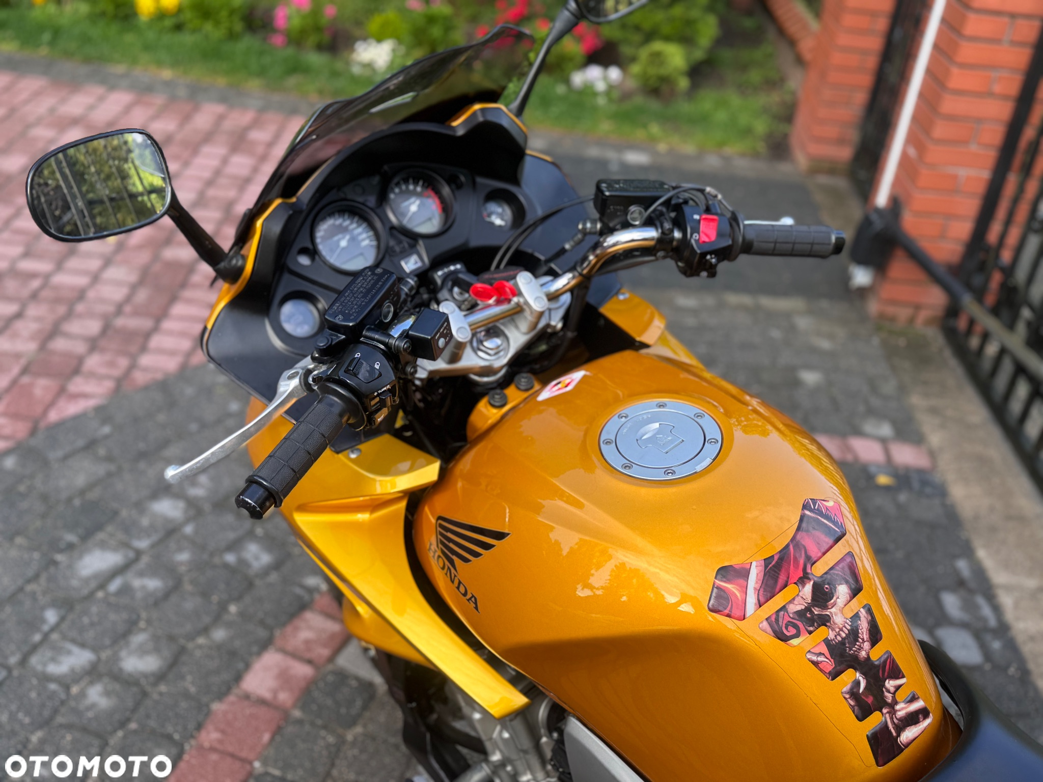 Honda CBF - 16