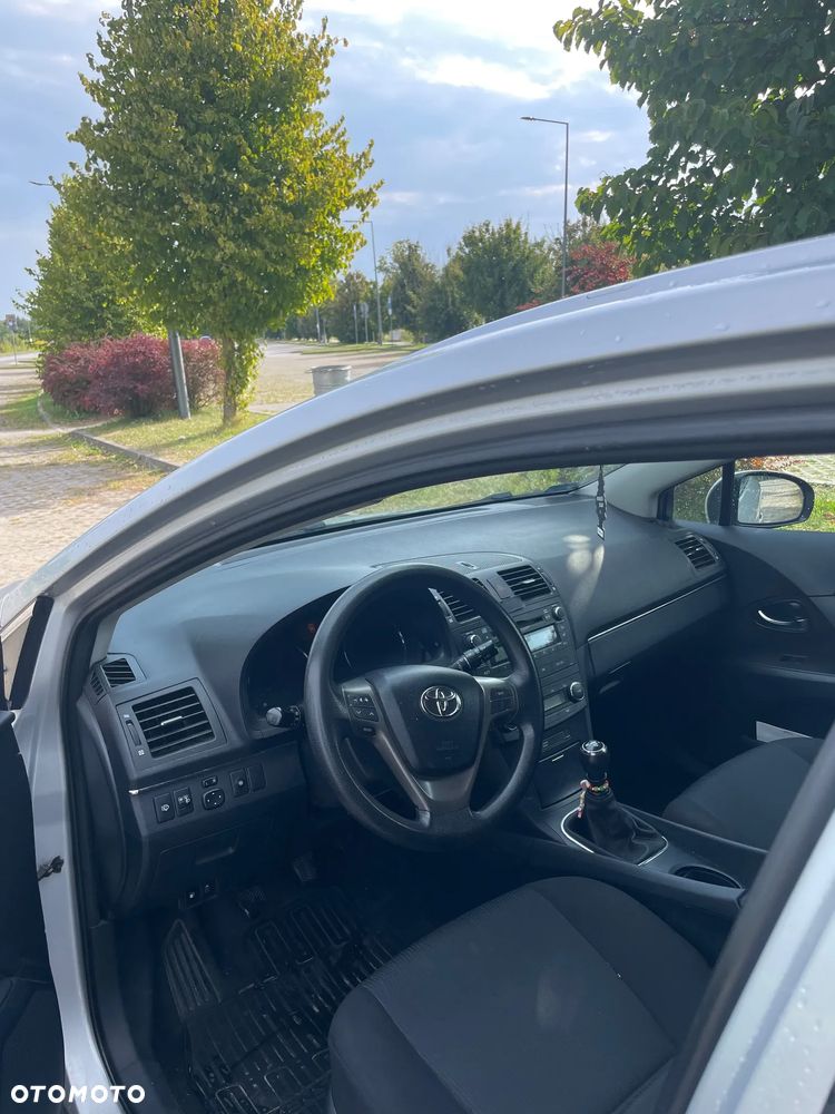 Toyota Avensis 2.0 D-4D Luna - 7