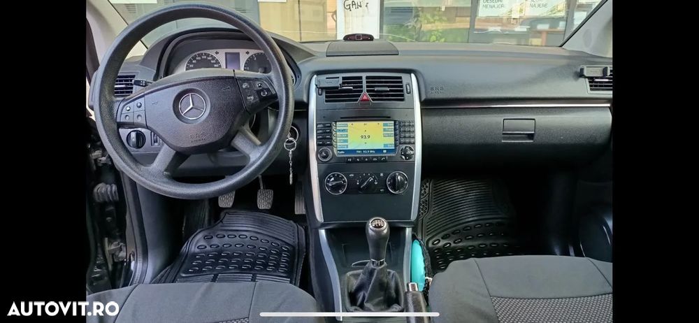 Mercedes-Benz B 180 CDI - 9