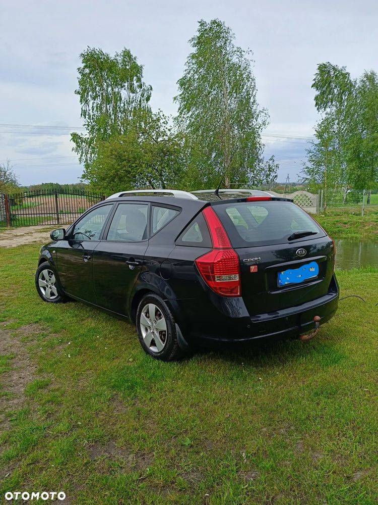 Kia Ceed - 3