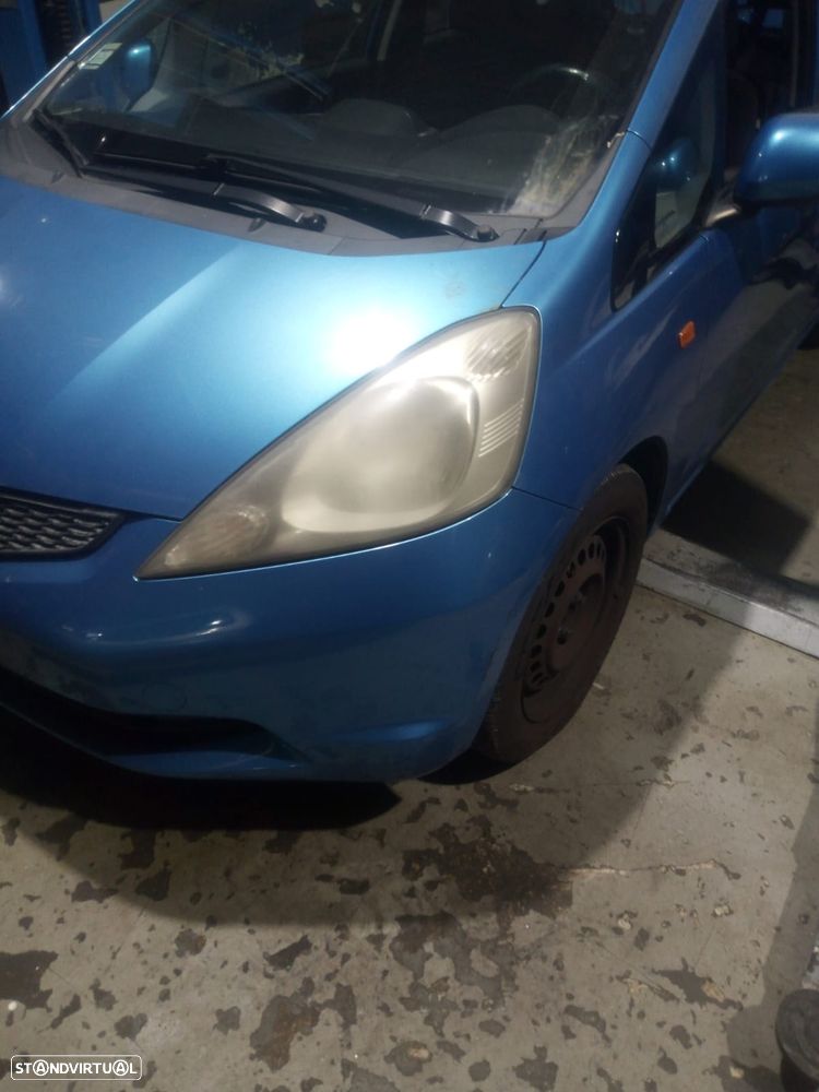 Honda Jazz III 1.2 gasolina - PARA PEÇAS - 2