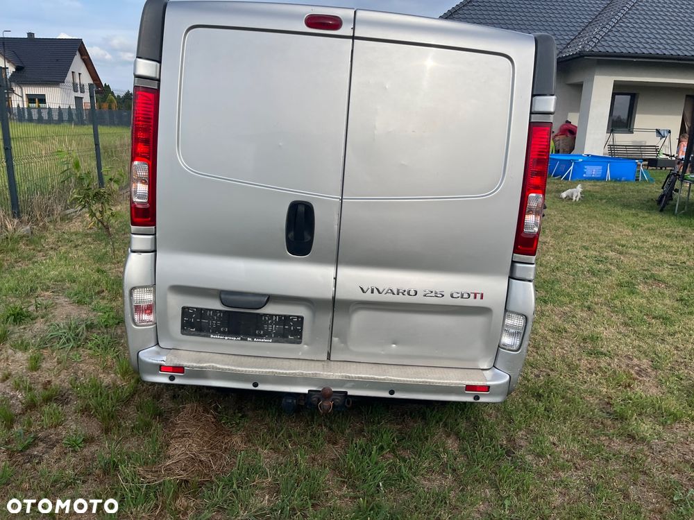 Opel VIVARO - 11