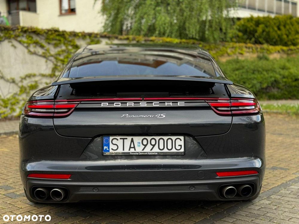 Porsche Panamera 4S Executive - 15
