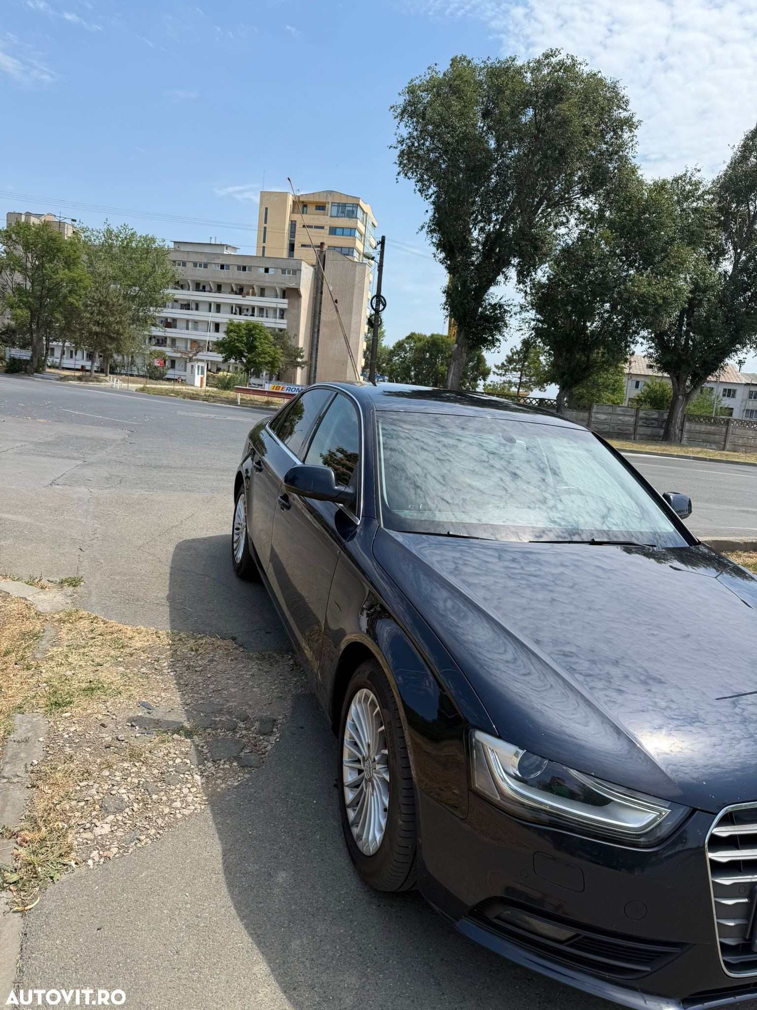 Audi A4 2.0 TDI Multitronic Avant - 4