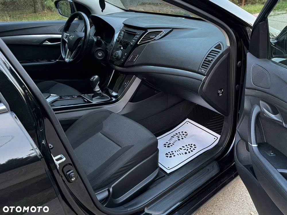 Hyundai i40 1.6 GDI Comfort + - 15