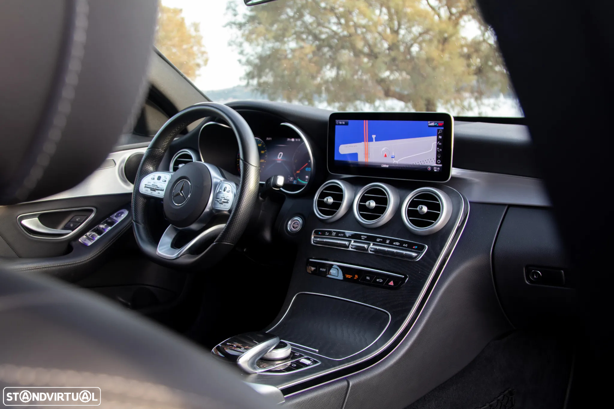 Mercedes-Benz C 300 de AMG Line - 13