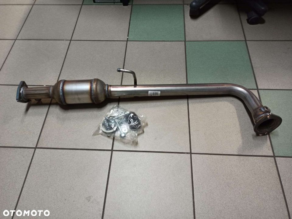 Katalizator EURO 4  HONDA CIVIC VII 1.4/1.6 02.01-09.05 - 2