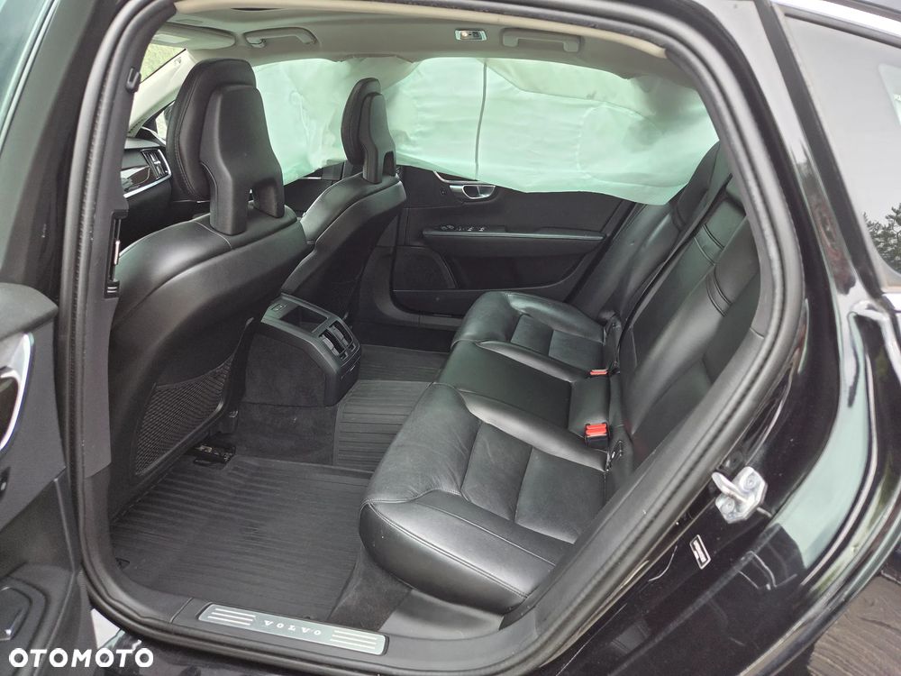 Volvo S90 T5 Momentum - 14
