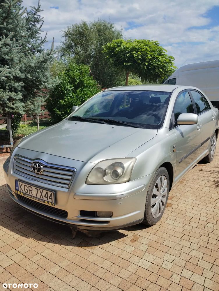 Toyota Avensis 2.0 D-4D High - 1