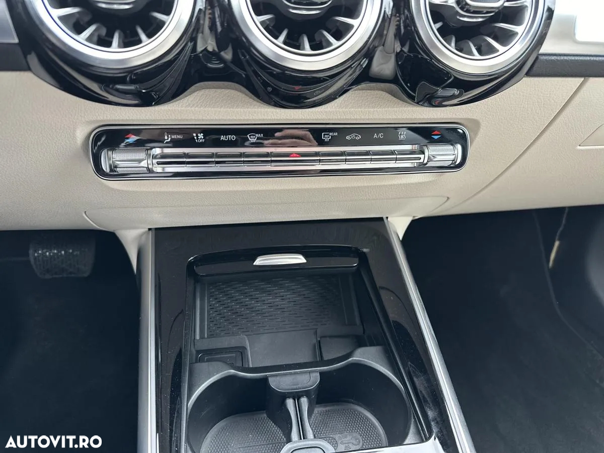 Mercedes-Benz EQB 300 4MATIC - 18