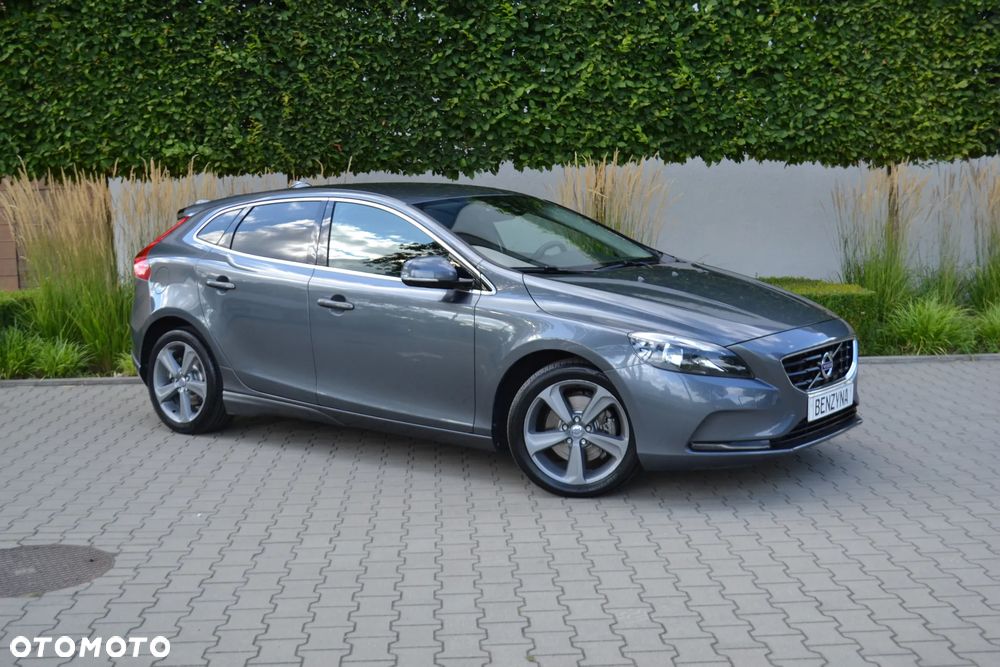 Volvo V40 - 2