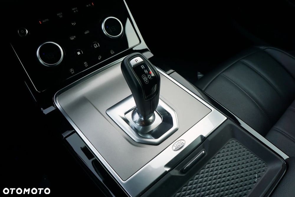 Land Rover Range Rover Evoque - 21