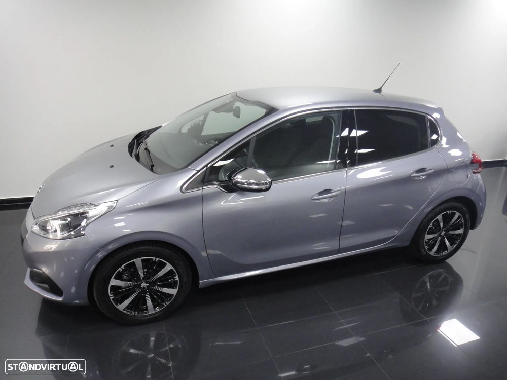 Peugeot 208 PureTech 110 Stop & Start EAT6 Tech Edition - 10