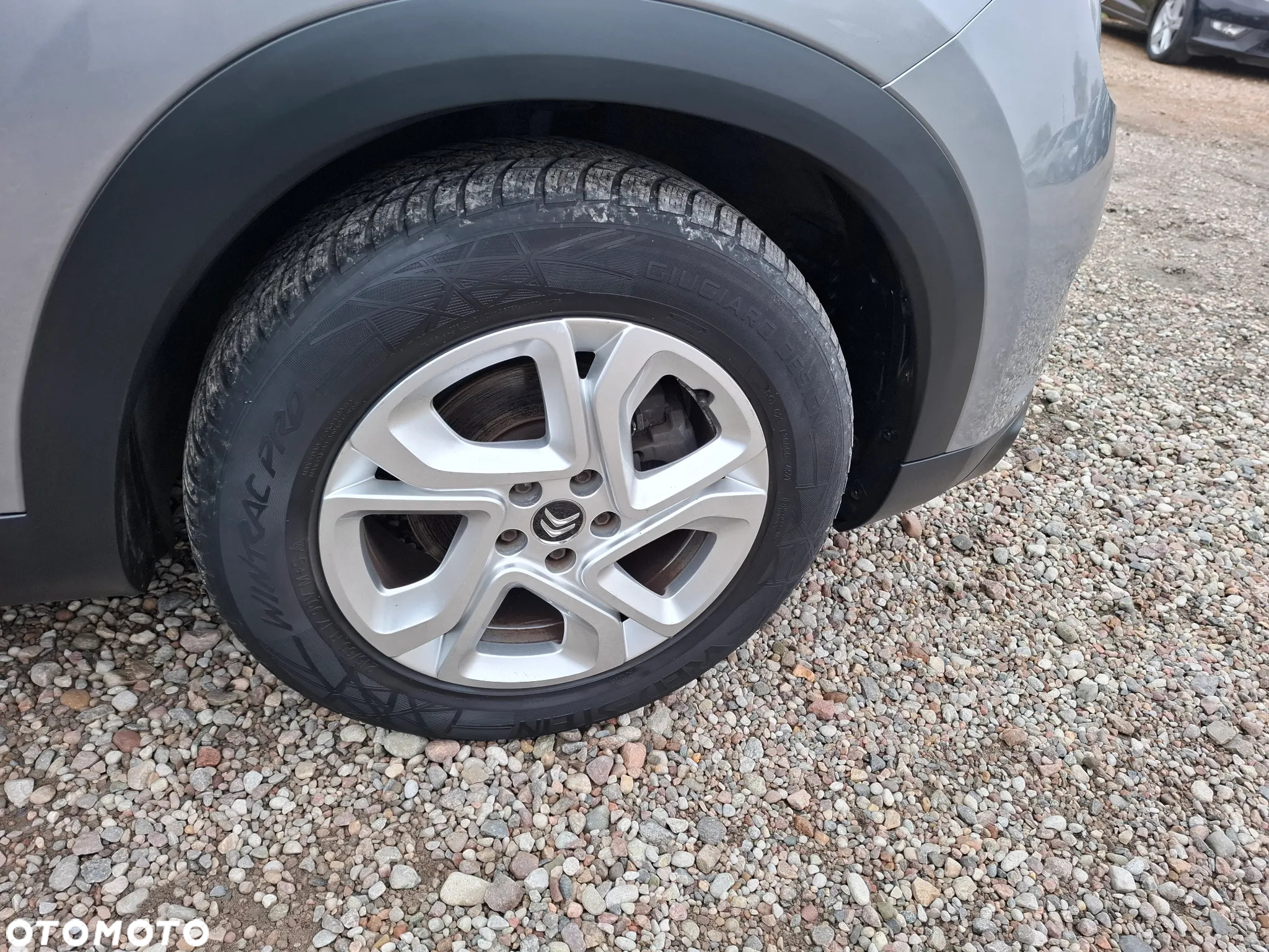Citroën C5 Aircross BlueHDI 130 S&S LIVE - 13