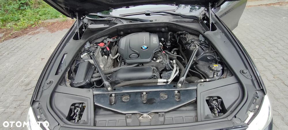 BMW Seria 5 520d xDrive Luxury Line - 6