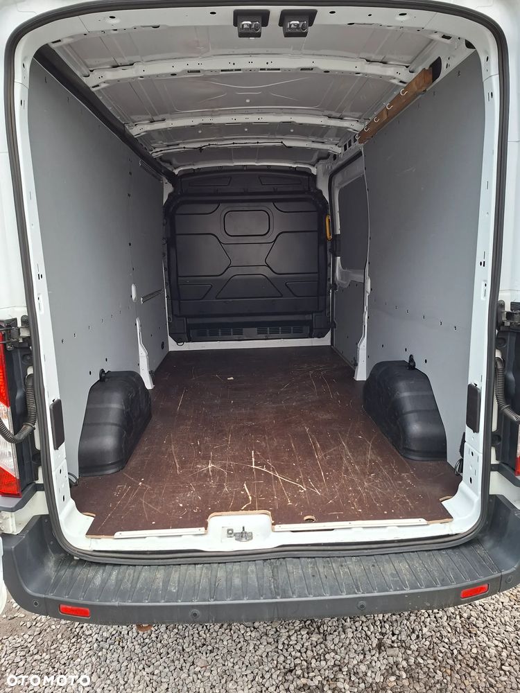 Ford Transit - 31