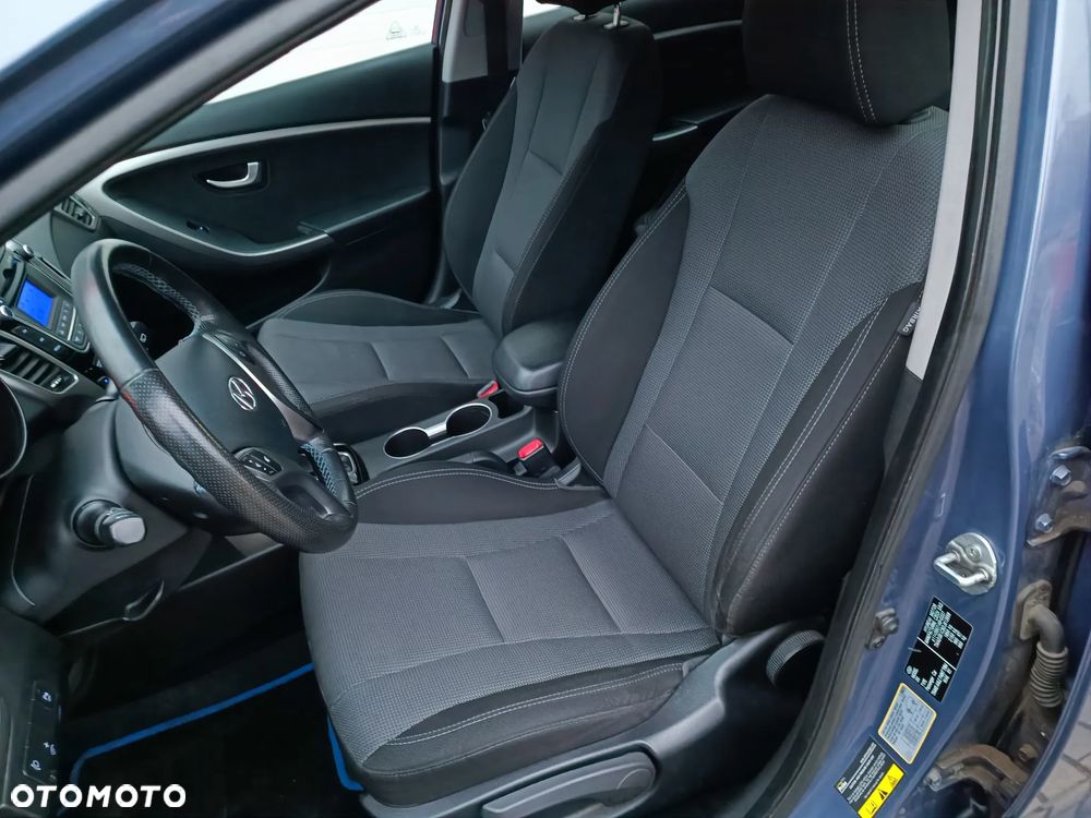 Hyundai i30 1.6 Automatik Trend - 21