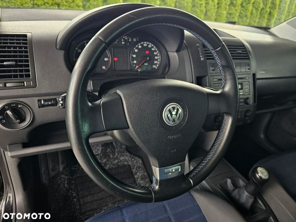 Volkswagen Polo - 13