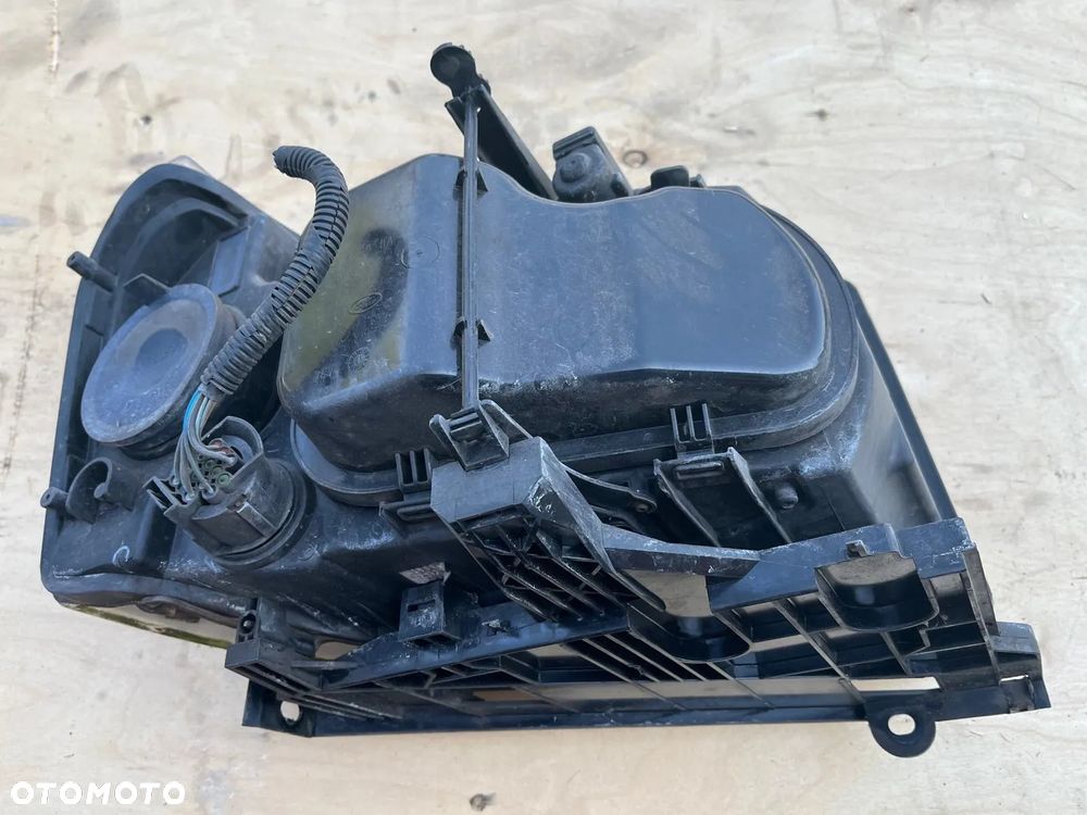 Lampa przednia przód lewa RHD 6H52-13W030 Land Rover Freelander 2 II - 3