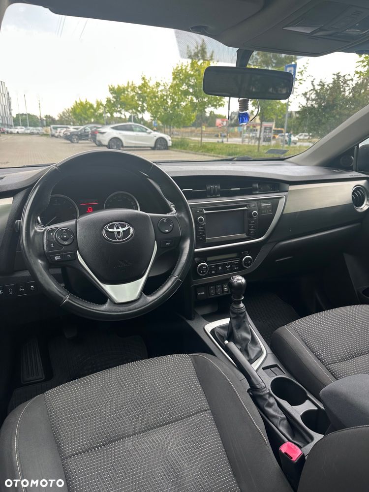 Toyota Auris 1.6 Prestige - 7