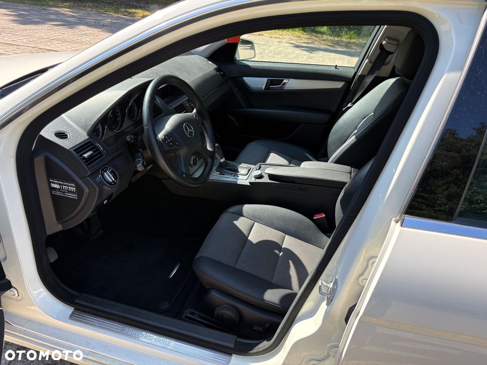 Mercedes-Benz Klasa C 180 Kompressor Automatik BlueEFFICIENCY Avantgarde - 6