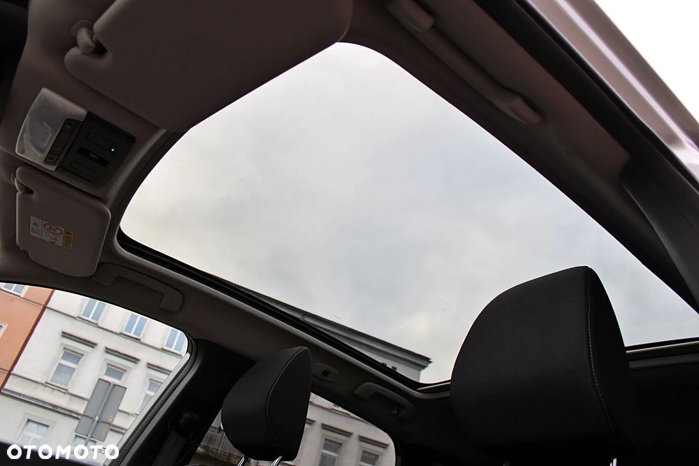 Nissan Qashqai 1.3 DIG-T N-Connecta - 23