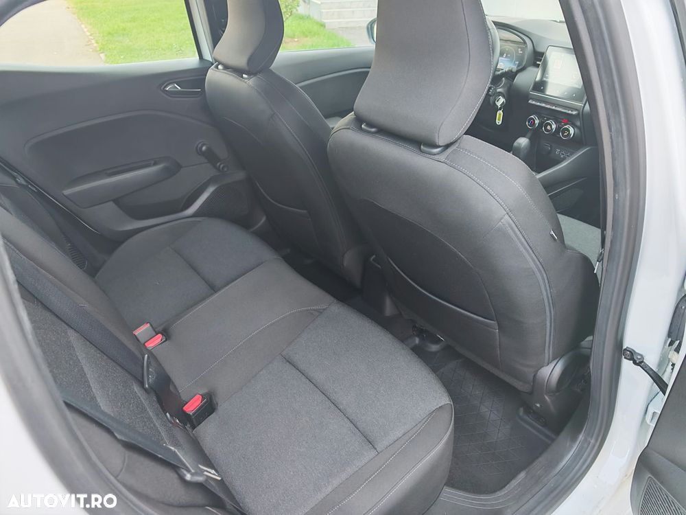 Renault Clio V full hybrid 145 Techno - 17