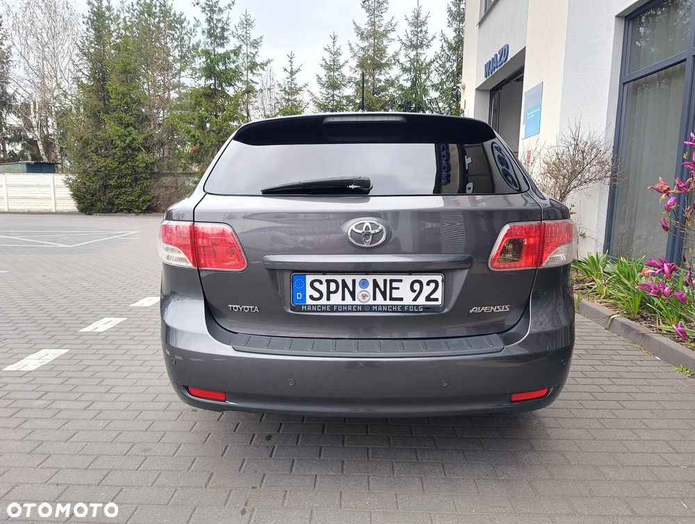 Toyota Avensis 2.0 Sol plus - 4