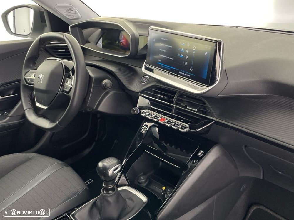 Peugeot 2008 1.2 PureTech Allure - 22