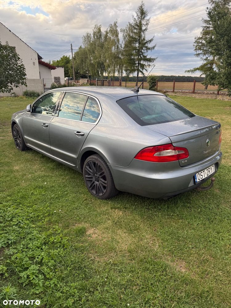 Skoda Superb 2.0 TDI 4x4 Comfort - 2