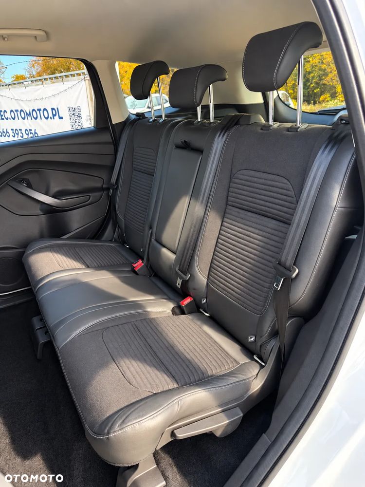 Ford Kuga 2.0 TDCi 2x4 Titanium - 14