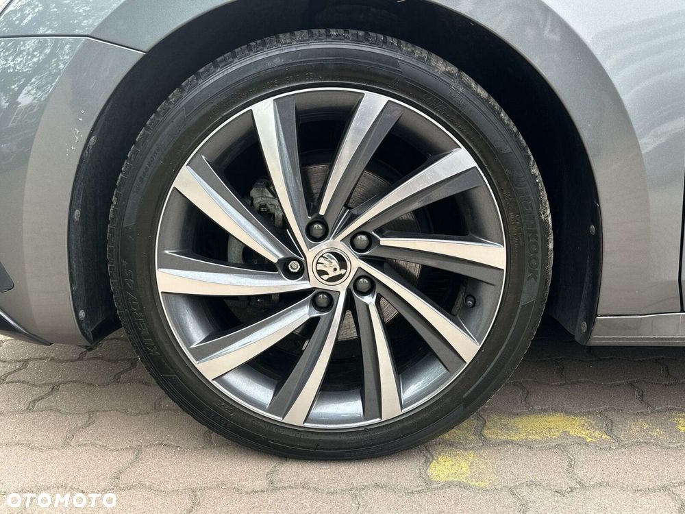 Skoda Octavia 1.5 TSI mHEV Sportline DSG - 35