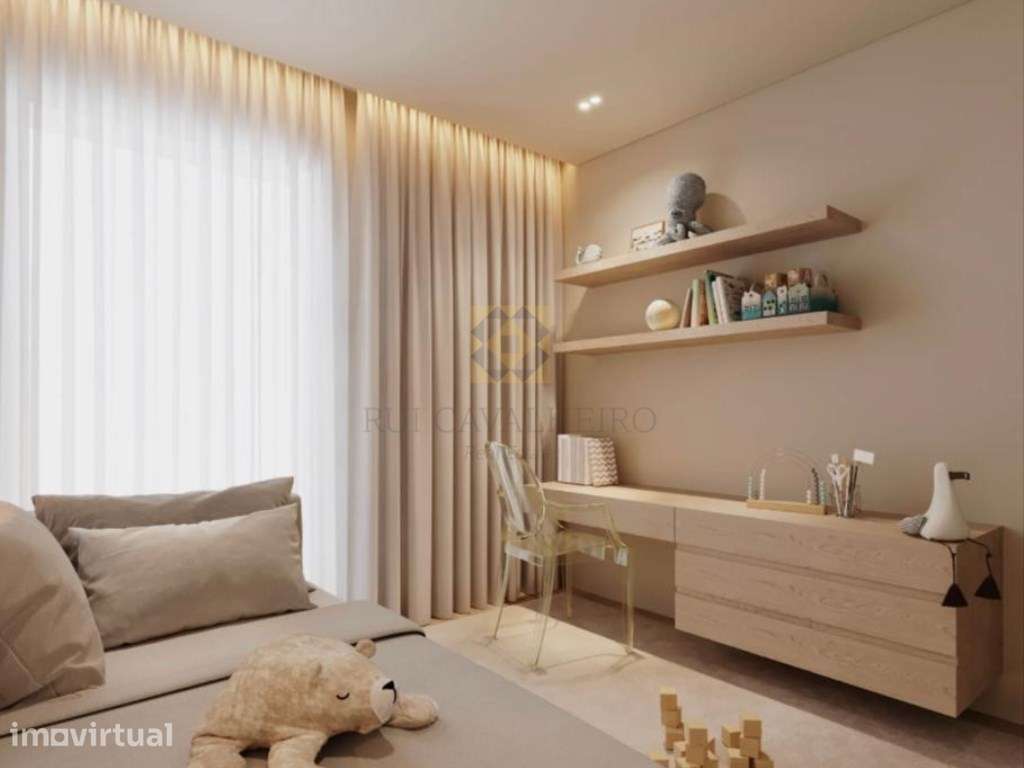 T4 Duplex Novo com varanda próximo ao Arrábida Shopping - Grande imagem: 5/19