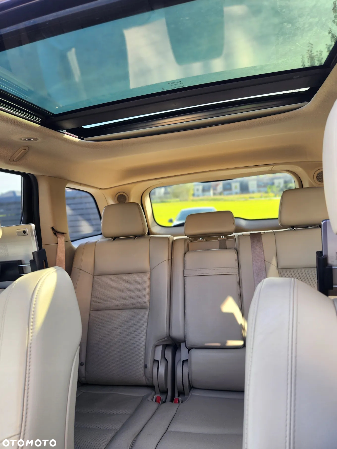 Jeep Grand Cherokee - 23